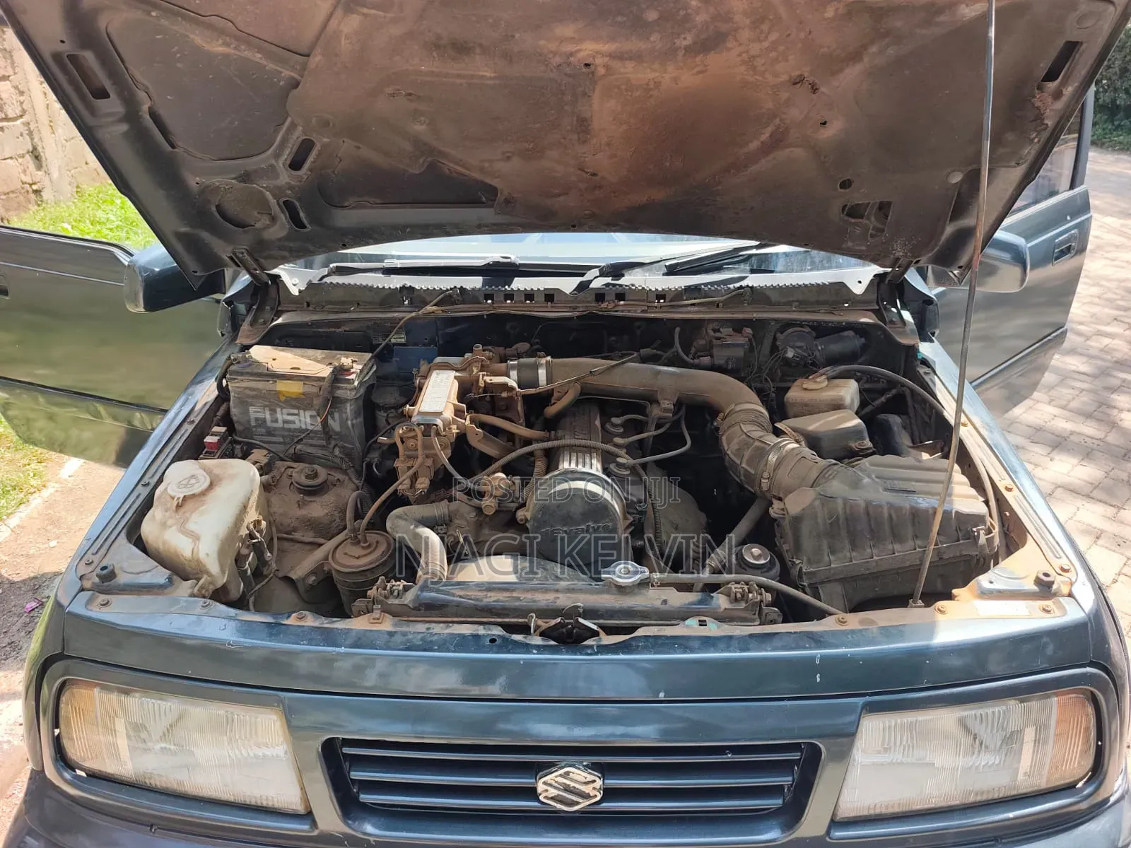Suzuki Escudo 2000 Gray