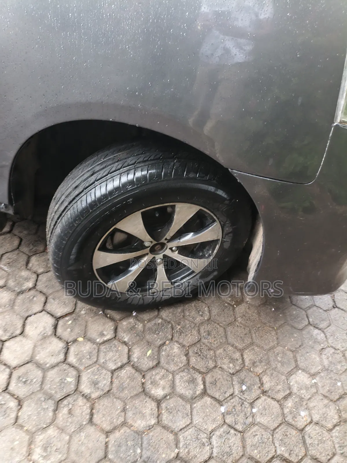 Toyota Noah 2011 Gray