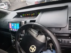 Toyota Noah 2011 Gray