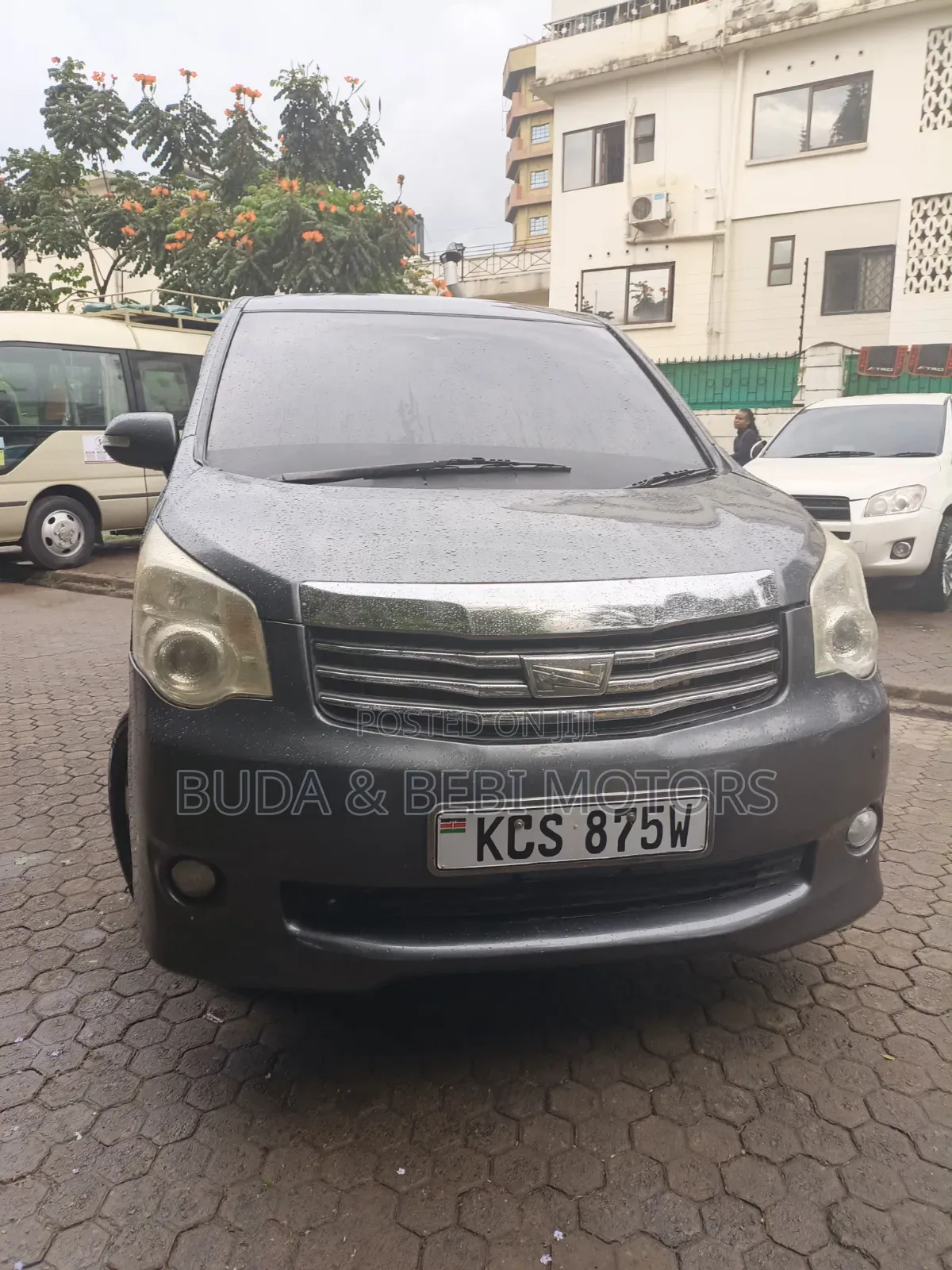 Toyota Noah 2011 Gray