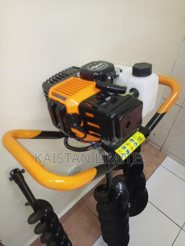 2-Stroke Petrol Earth Auger (Post Hole With 3 Bits for Easy Digg - thumbnail 2
