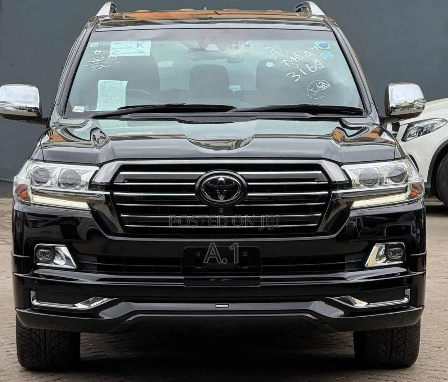 Toyota Land Cruiser 4.6 V8 ZX 2018 Black