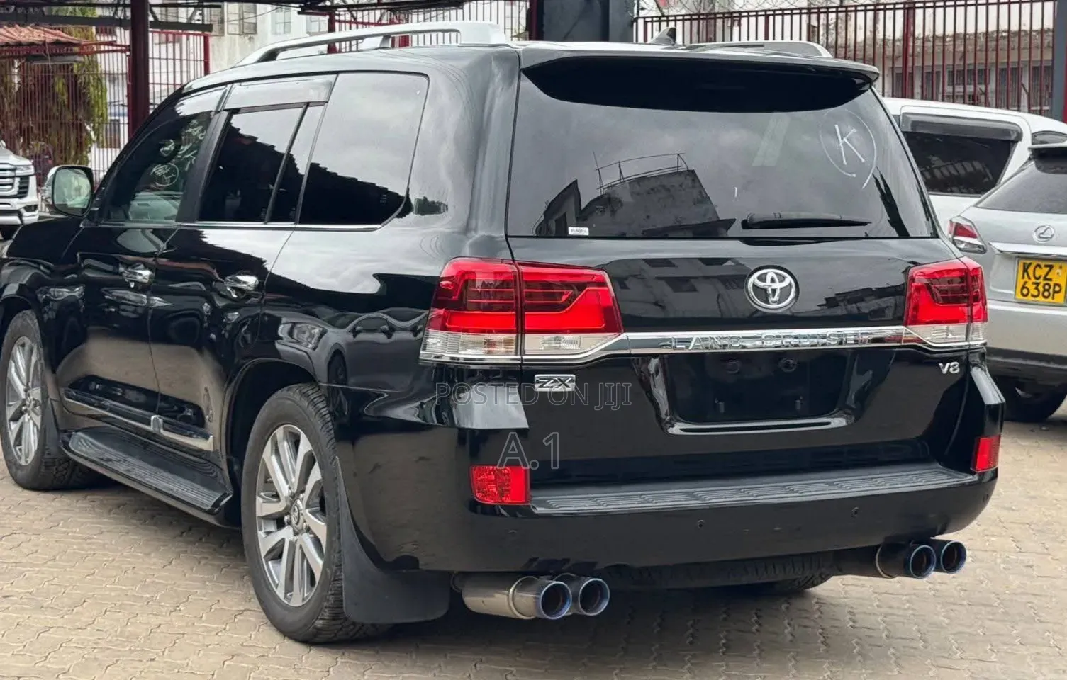 Toyota Land Cruiser 4.6 V8 ZX 2018 Black