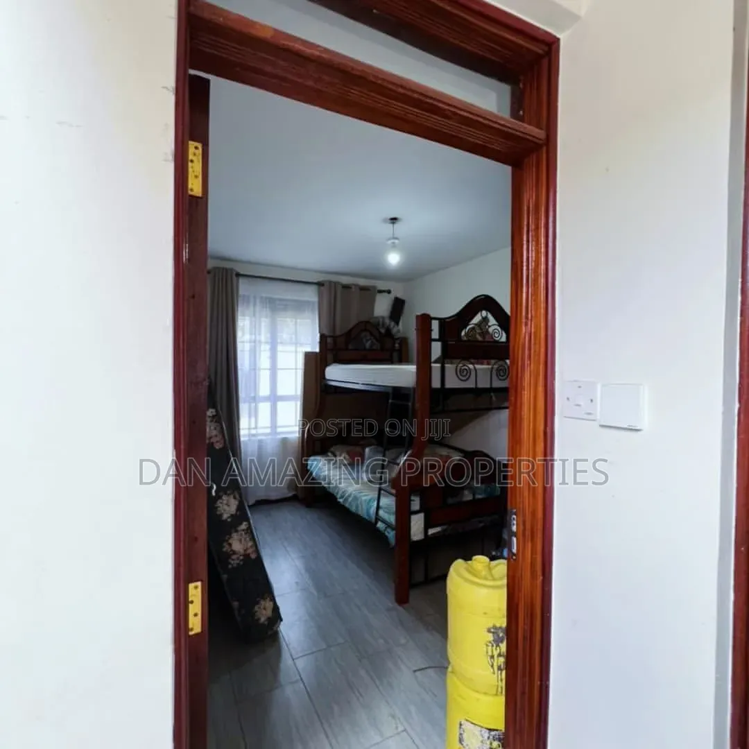 4bdrm Maisonette in Smith Area Plus Dsq, Nkoroi for rent
