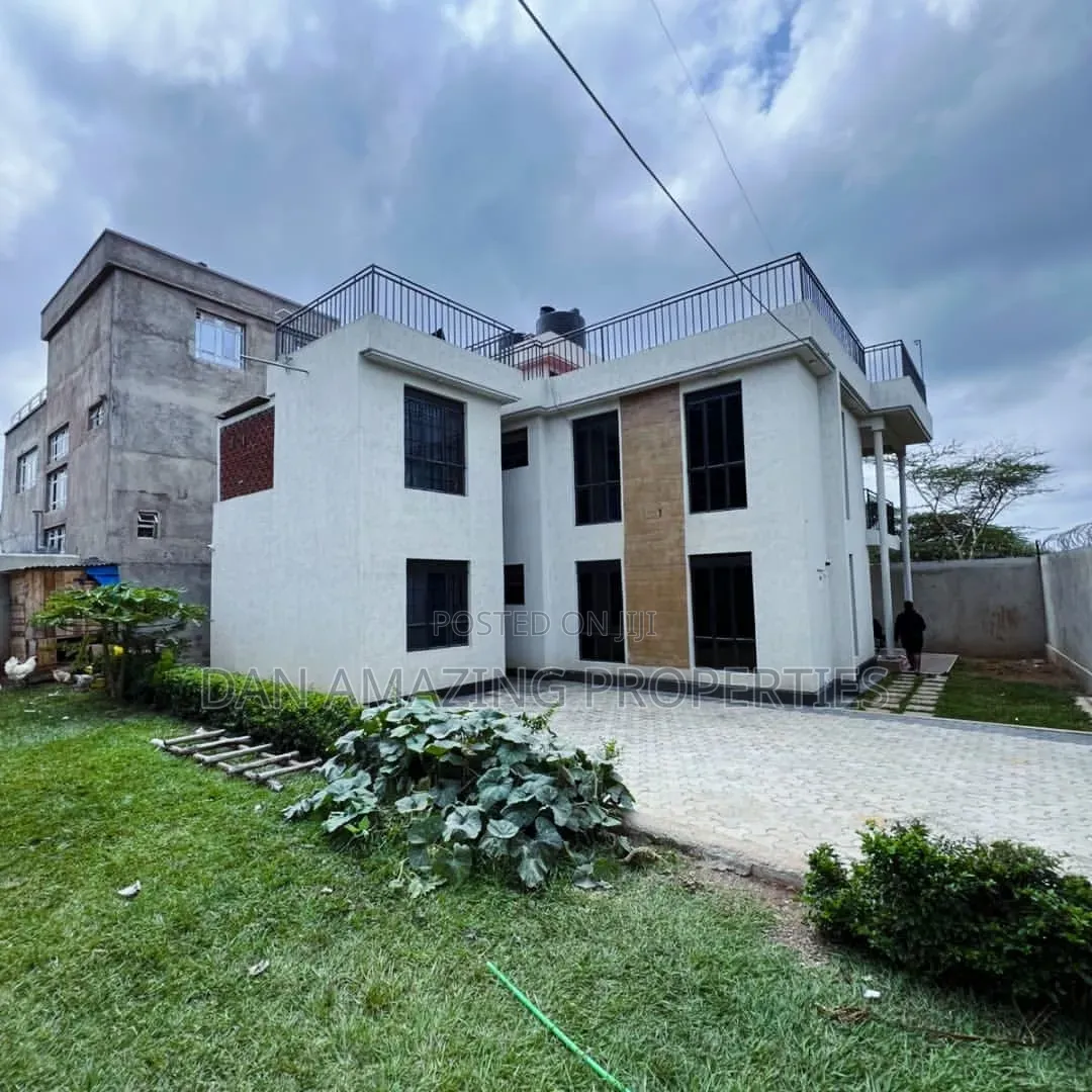 4bdrm Maisonette in Smith Area Plus Dsq, Nkoroi for rent