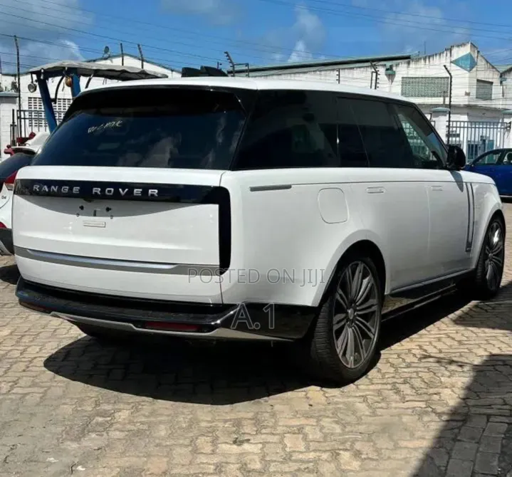Land Rover Range Rover Autobiography 2024 White