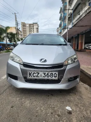 Toyota Wish 2012 Silver