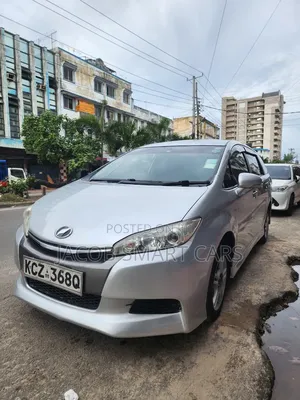 Toyota Wish 2012 Silver