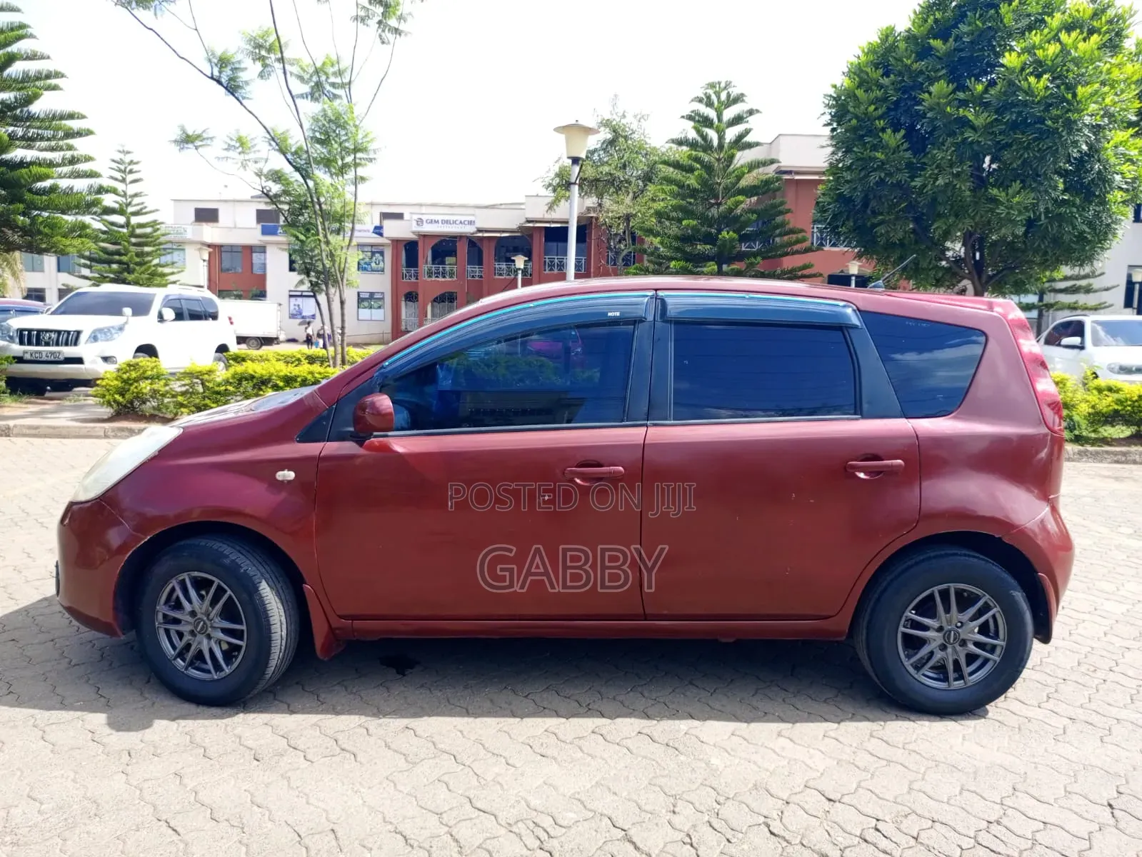 Nissan Note 2006 Maroon
