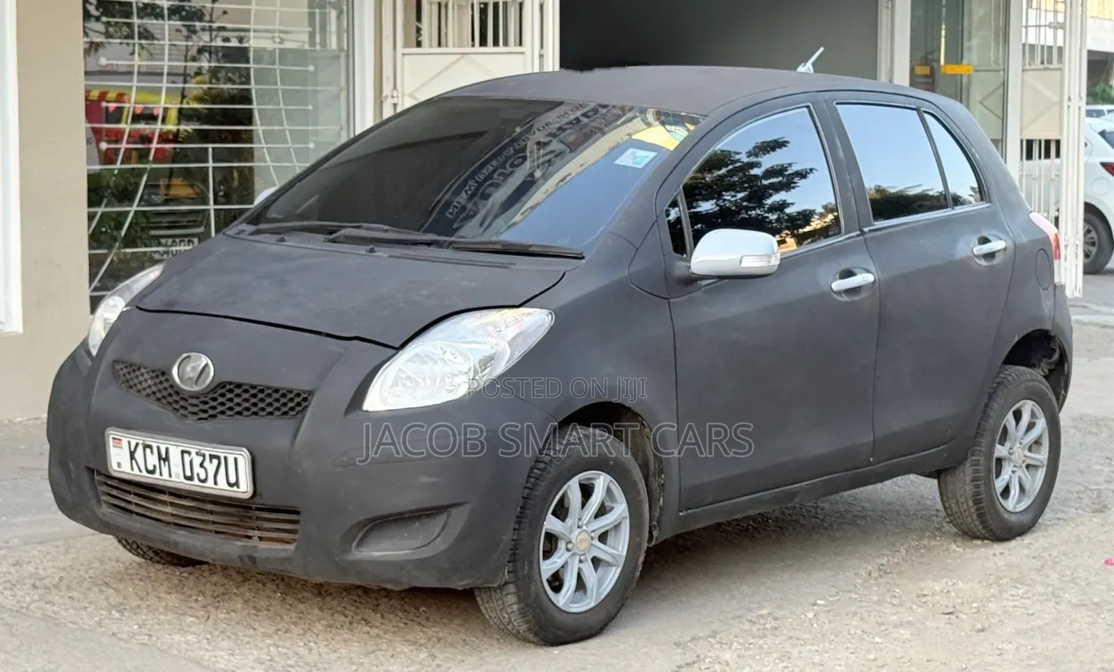 Toyota Vitz 2010 Black