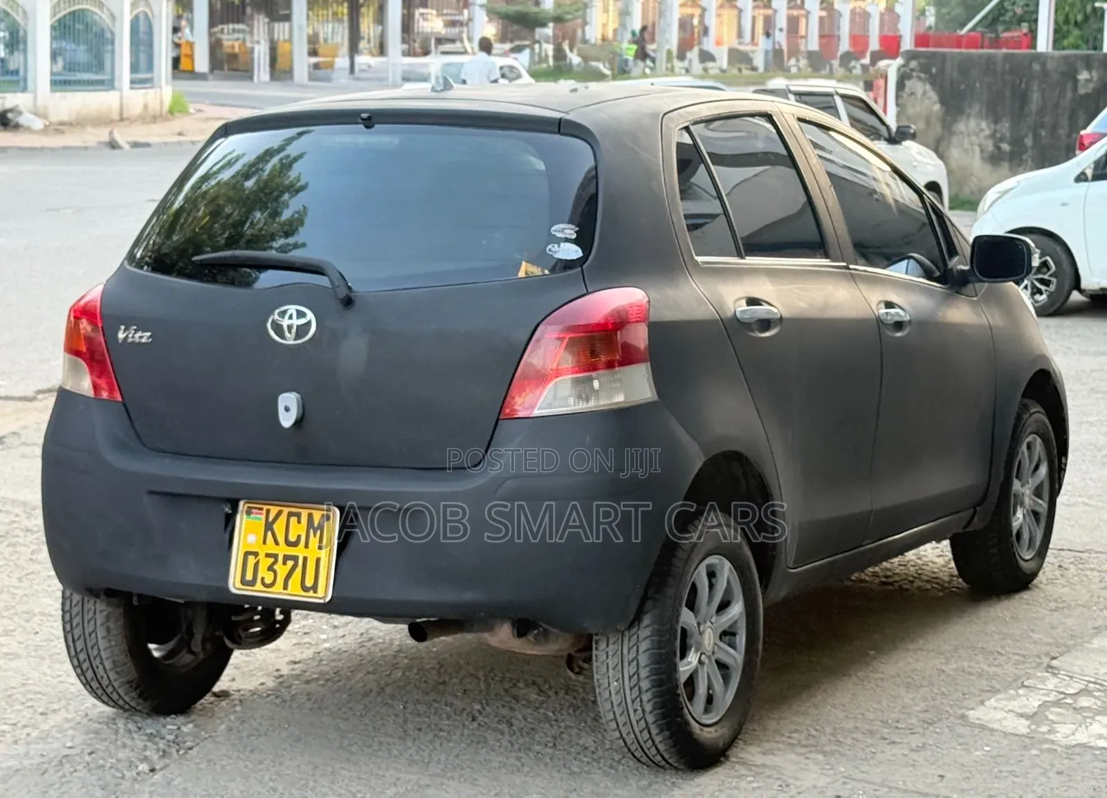 Toyota Vitz 2010 Black