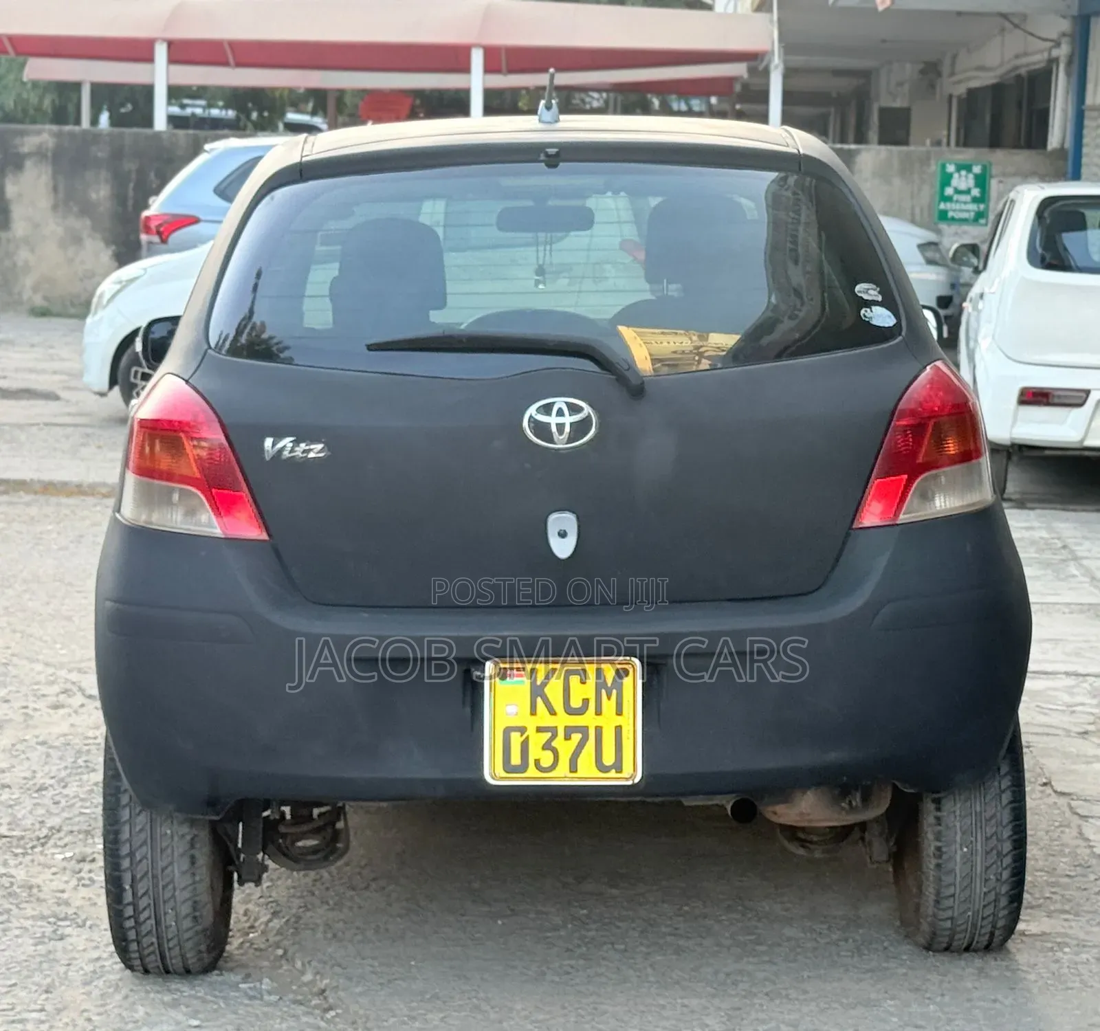 Toyota Vitz 2010 Black
