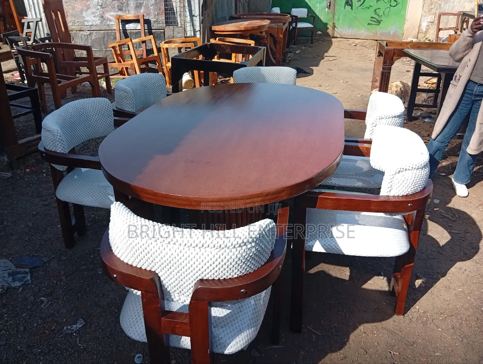 Warm Modern 6 Seater Dining