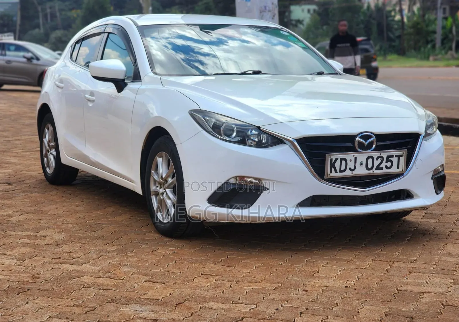 Mazda Axela 2015 White