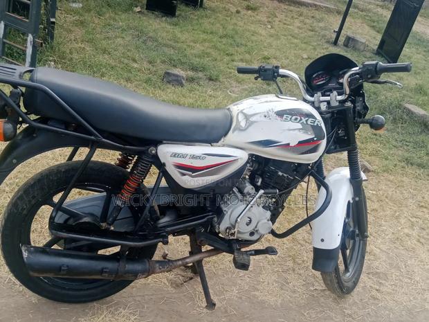 Bajaj Boxer 150 UG 2024 White - thumbnail 5