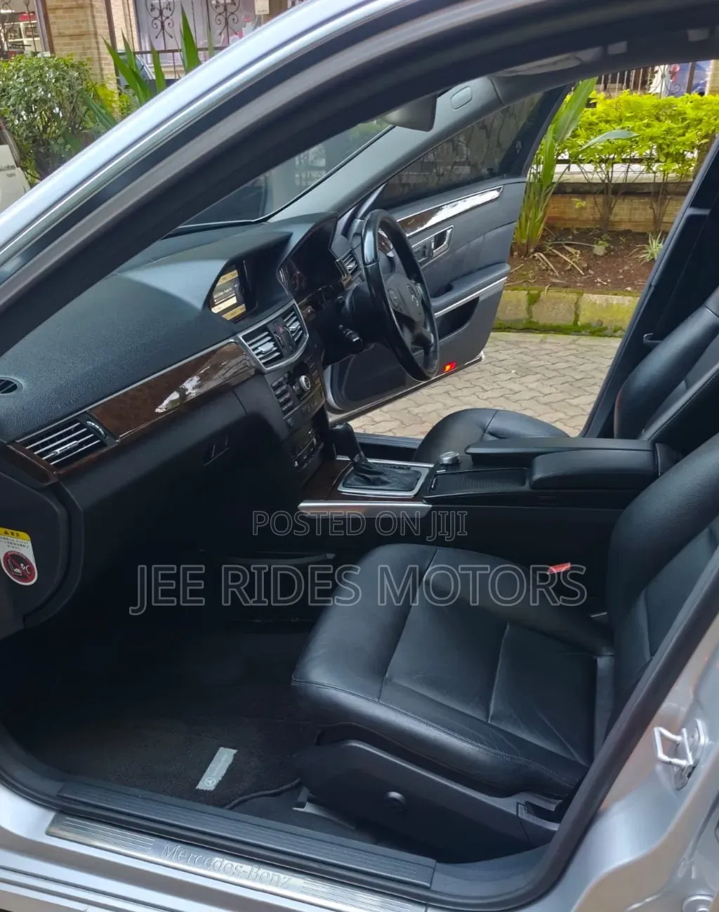 Mercedes-Benz E250 2009 Silver