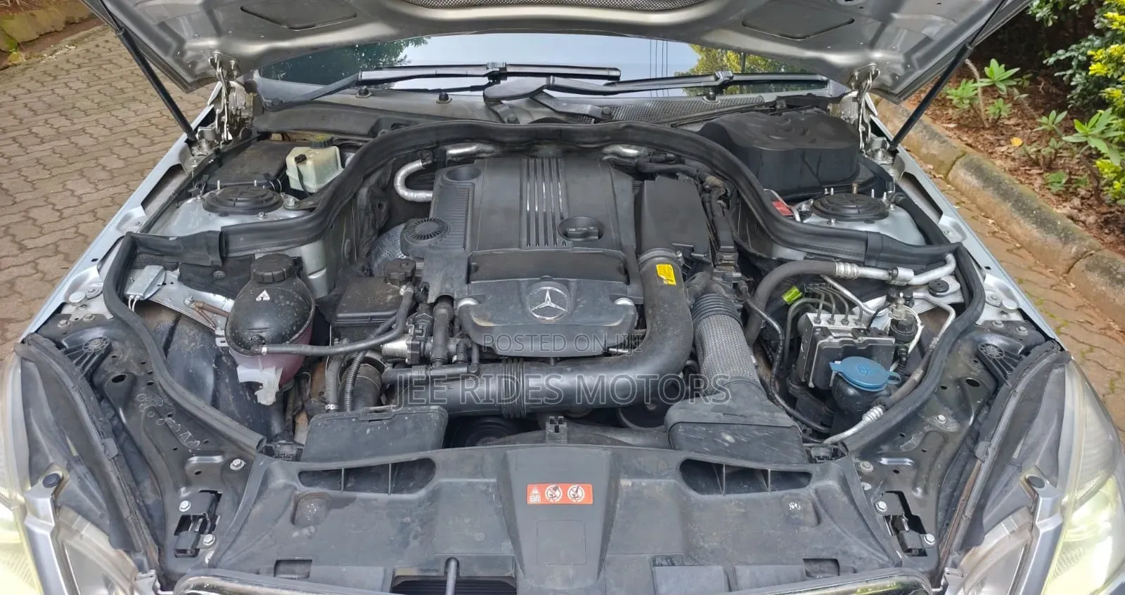 Mercedes-Benz E250 2009 Silver