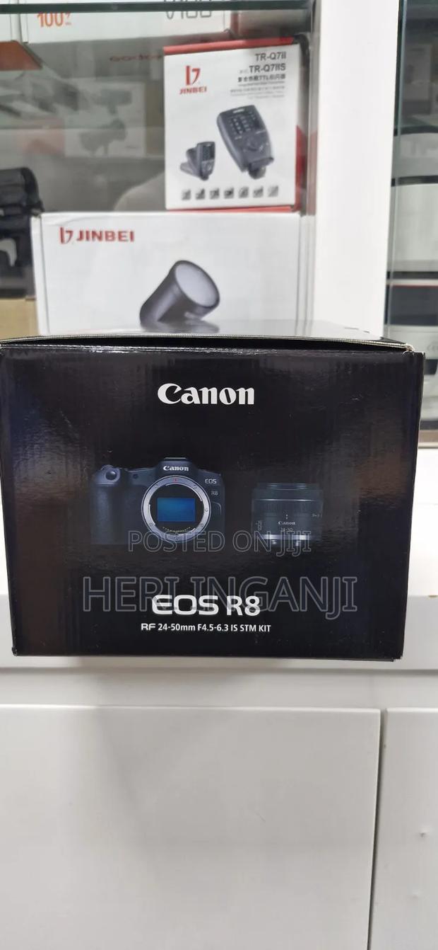 Canon Eos R8 Camera With 24-50mm - thumbnail 2