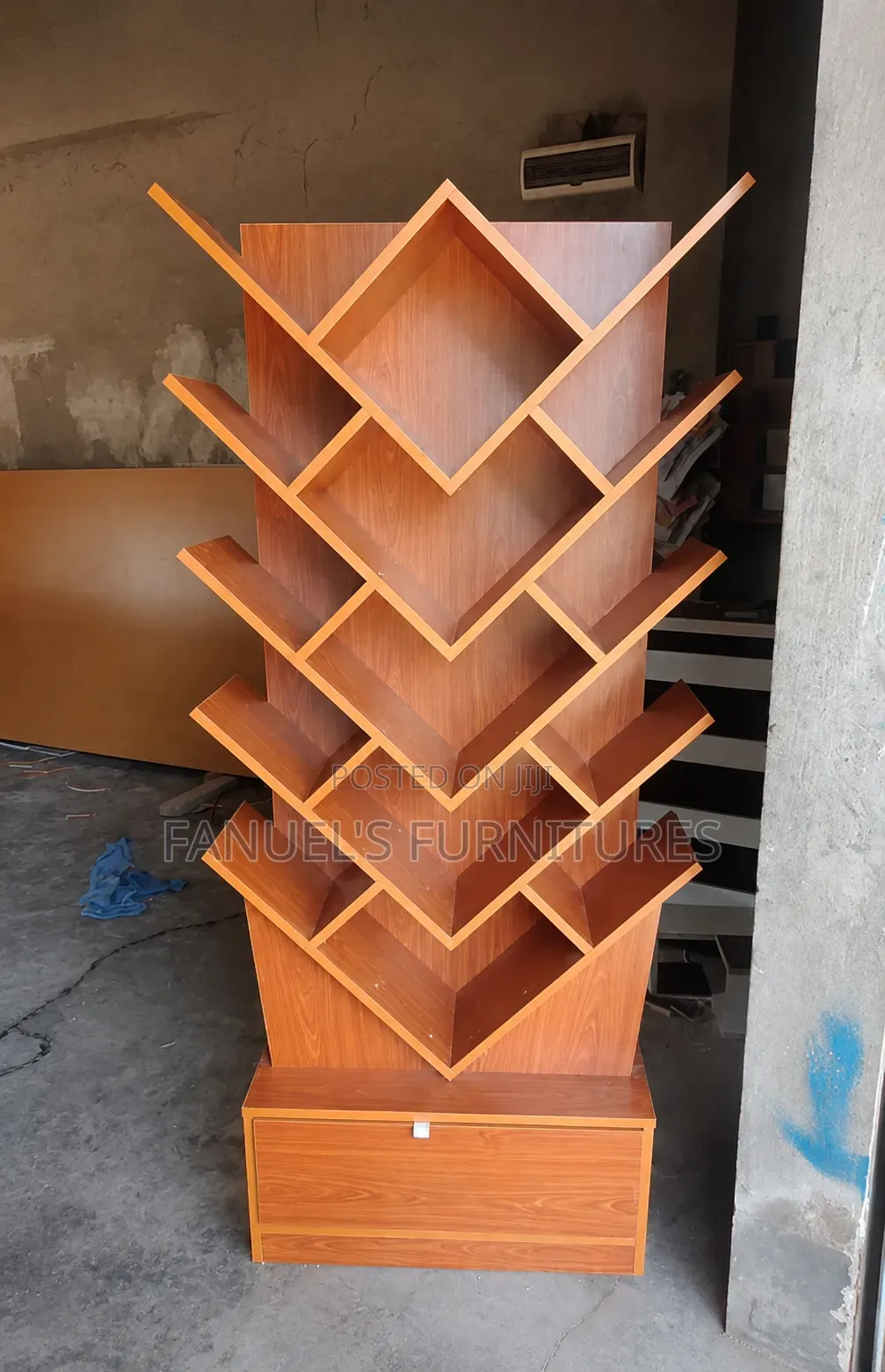 Brown Grand Display