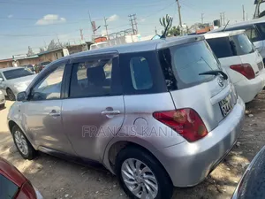 Toyota IST 2008 Silver