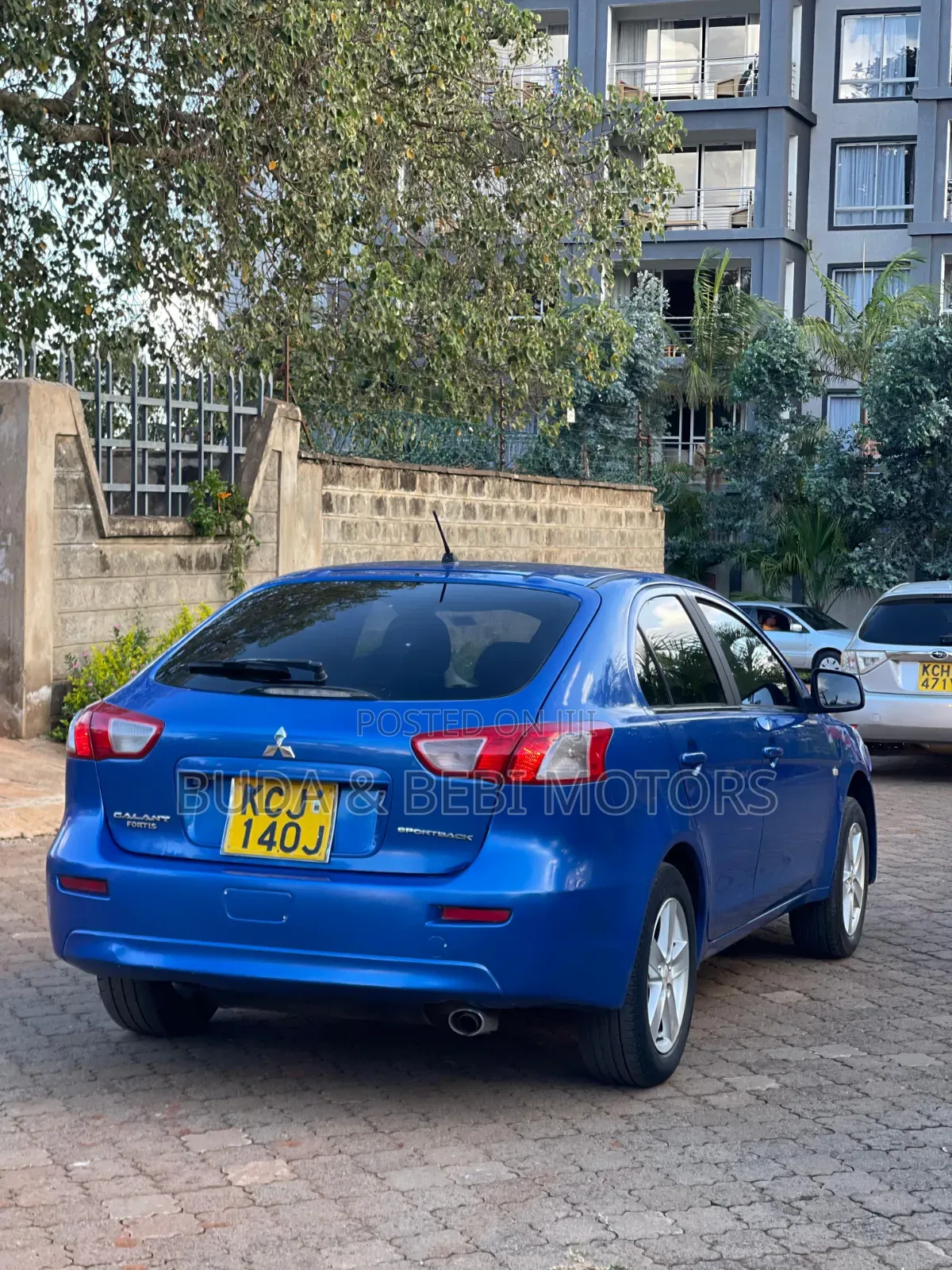 Mitsubishi Galant 2010 Blue