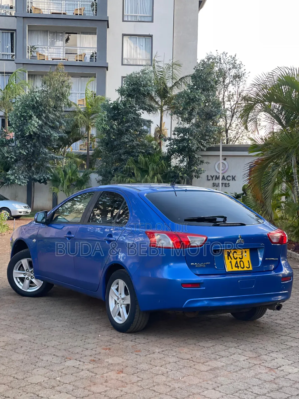 Mitsubishi Galant 2010 Blue