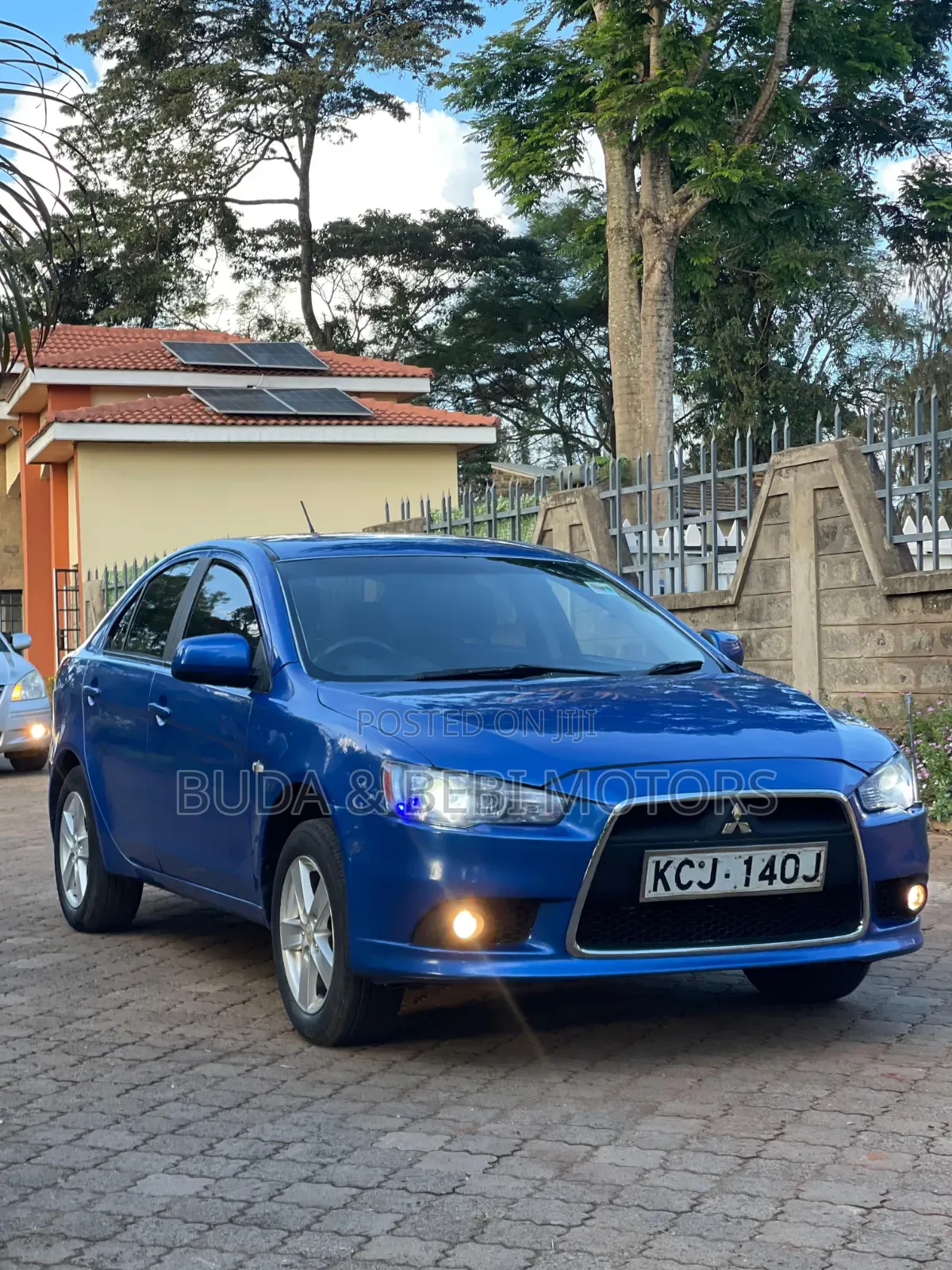 Mitsubishi Galant 2010 Blue