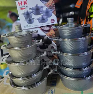 H K Cookware Set