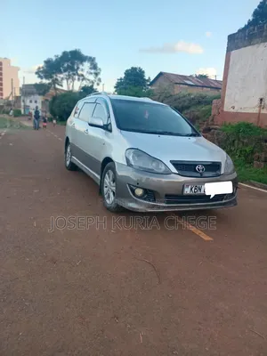 Toyota Ipsum 2003 Silver