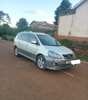 Toyota Ipsum 2003 Silver