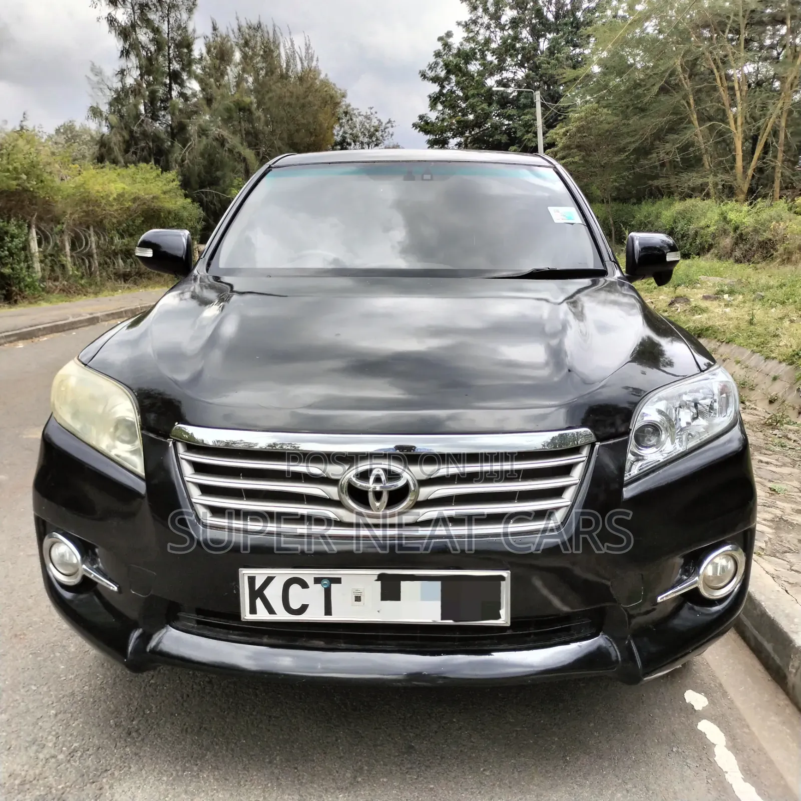 Toyota Vanguard 2011 Black