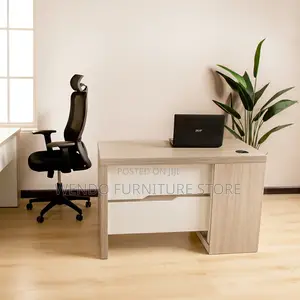 Office Desk; 1.4 Meters Executive Working Ceeter Desk