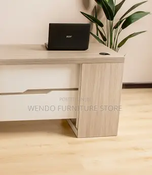 Office Desk; 1.4 Meters Executive Working Ceeter Desk
