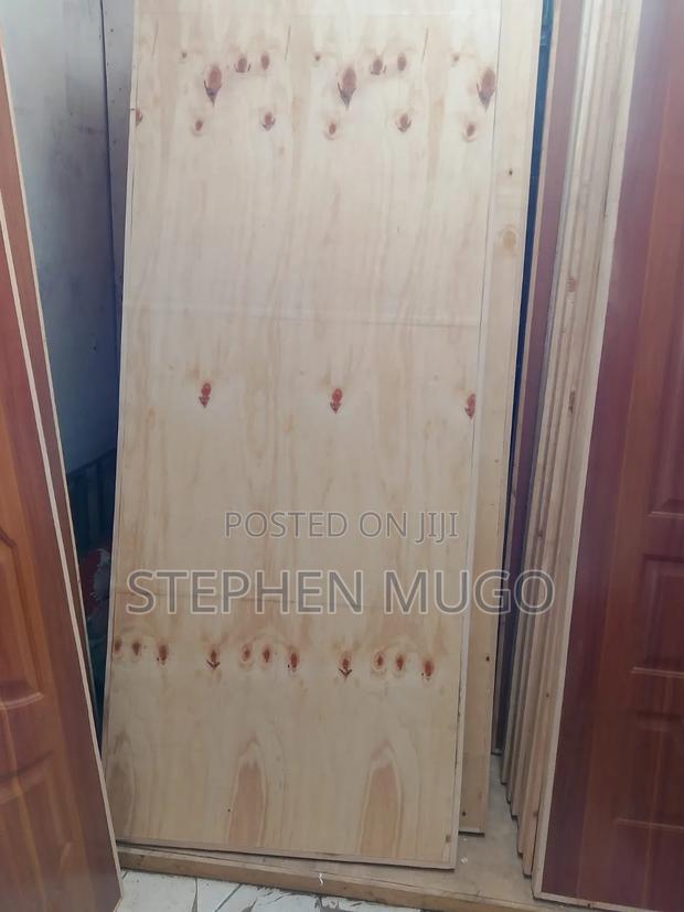 Standard Flash Doors - thumbnail 3