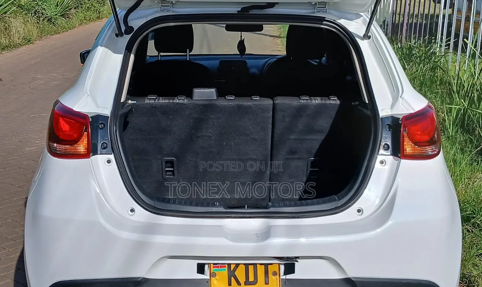 Mazda Demio 2017 White