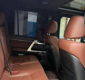 Toyota Land Cruiser 4.6 V8 ZX 2019 White
