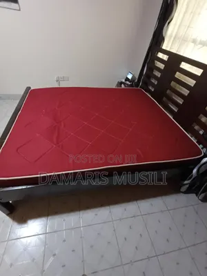 Bed 5 *6 Wooden Strong Mahogany Bed