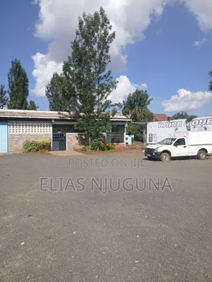Roysambu(Opposite Kasaran Stadium)Plot to Let 100×50 at Available