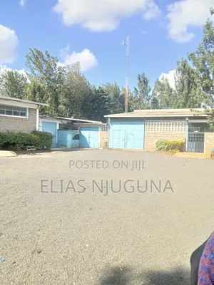 Roysambu(Opposite Kasaran Stadium)Plot to Let 100×50 at Available