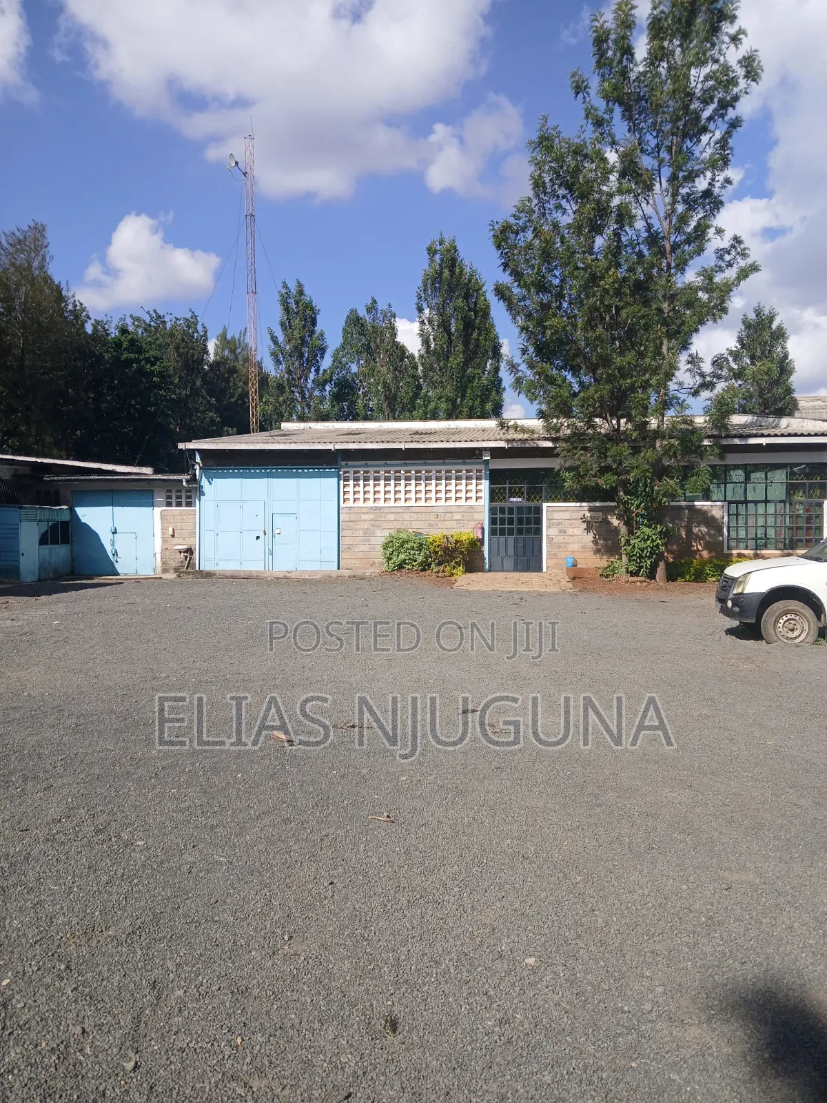 Roysambu(Opposite Kasaran Stadium)Plot to Let 100×50 at Available