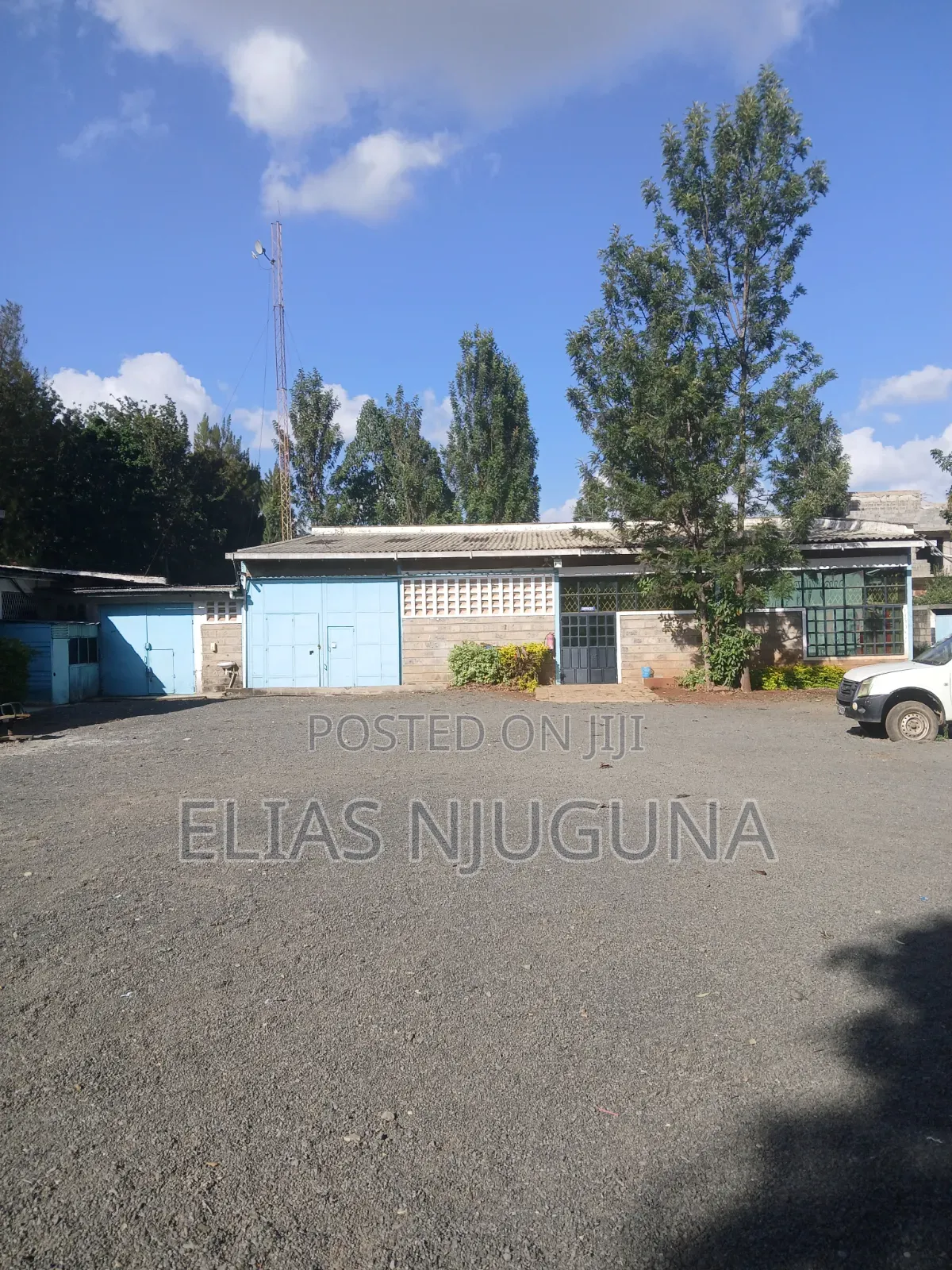 Roysambu(Opposite Kasaran Stadium)Plot to Let 100×50 at Available