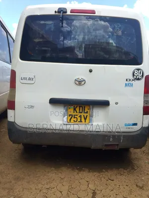 Toyota Lite-Ace 2015 White