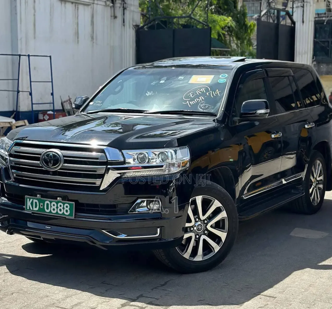 Toyota Land Cruiser 4.6 V8 ZX 2019 Black
