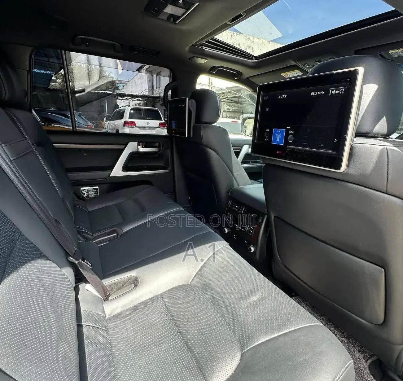 Toyota Land Cruiser 4.6 V8 ZX 2019 Black