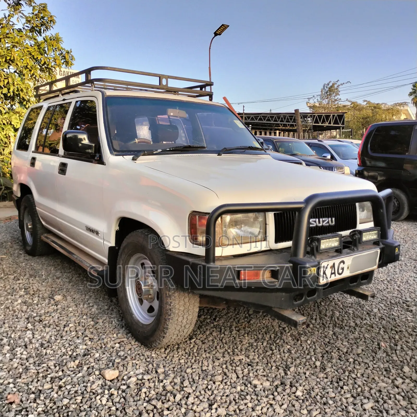 Isuzu Trooper 1998 White