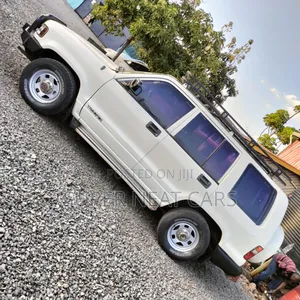 Isuzu Trooper 1998 White