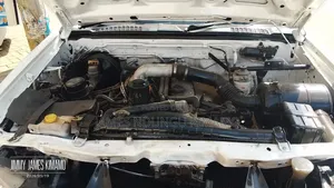 Nissan NP300 2013 White