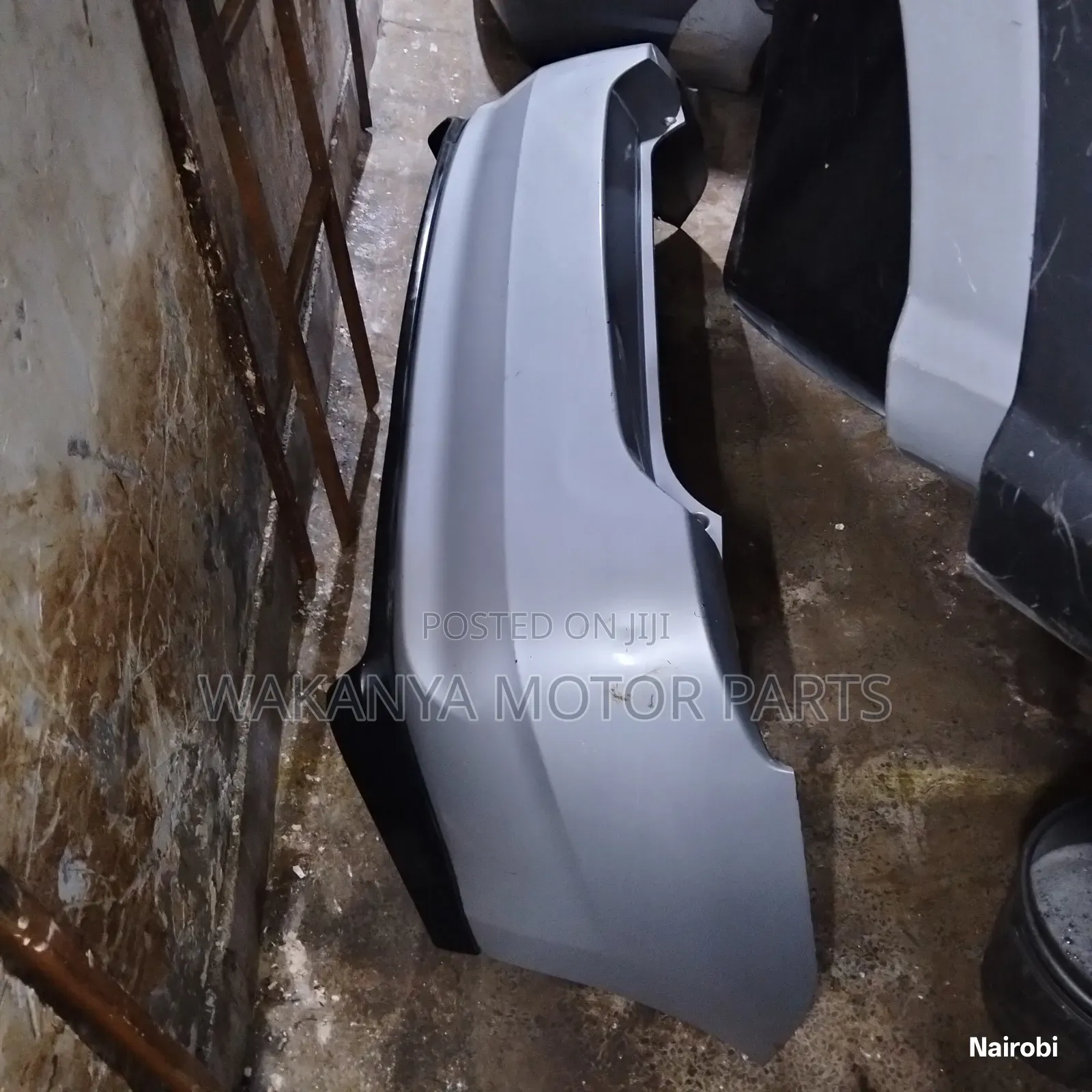 Toyota Prius Model 2005/2008 Back Bumper, Clean Original Spare Parts