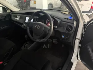Toyota Axio 1.5 X 4WD 2019 Pearl