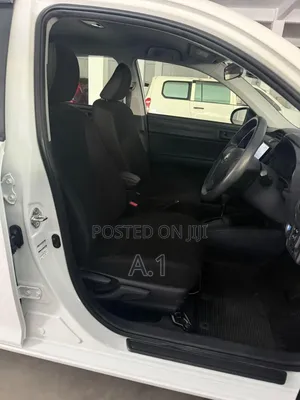 Toyota Axio 1.5 X 4WD 2019 Pearl